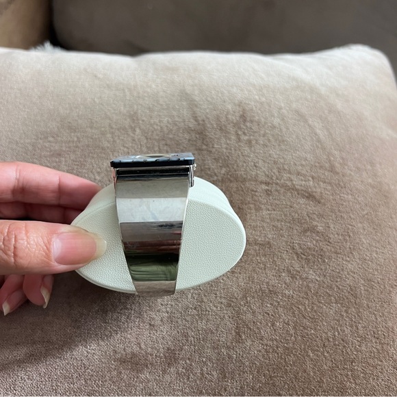 Silver and Mother of Pearl Watch - Picture 3 of 4